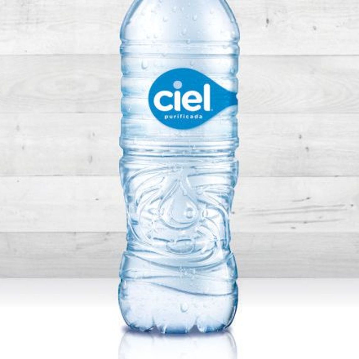Agua embotellada