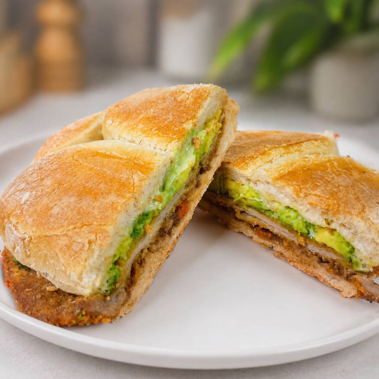 Torta con Milanesa de Res