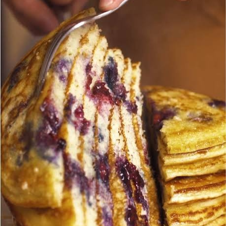 HOTCAKES CON BLUEBERRYS