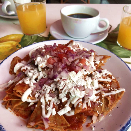 DESAYUNO BAJO EL PUENTE