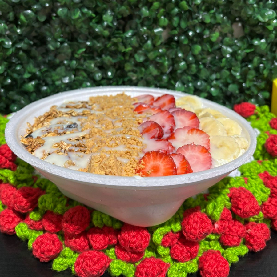 Dê asas à sua criatividade e monte o sua marmita de 700ml exatamente ao seu gosto! Aproveite a oportunidade para experimentar o melhor açaí da região, preparado com todo o cuidado e paixão que você merece.