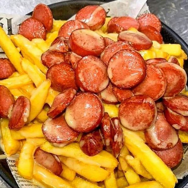 Salchipapas