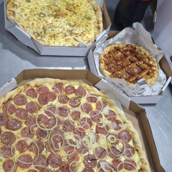 Maracanã (45cm) + Família (35cm) + Doce (20cm) + Guaraná 2Lt