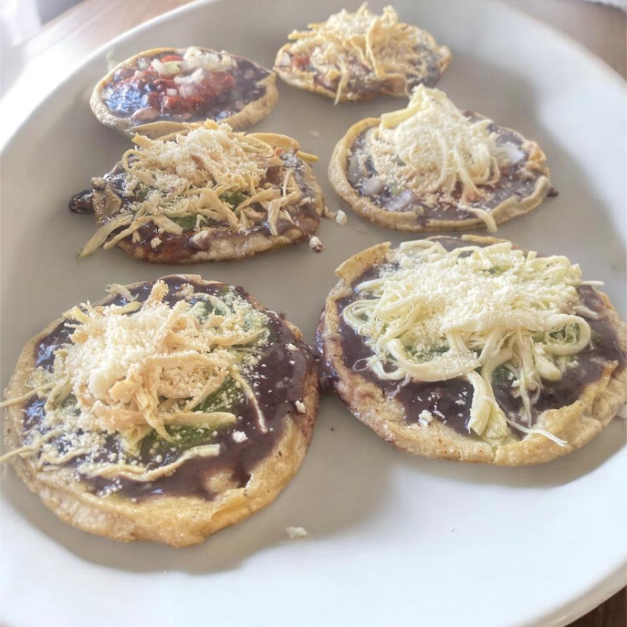 COMBO 5 Picaditas "SURTIDAS" y 2 Quesadillas