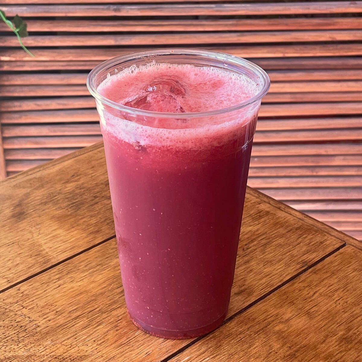 Agua de Jamaica con Fresa