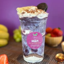 Copo de 500ml + açaí + leite em pó + leite condensado + Ovomaltine + Bolacha Oreo + laka Oreo.