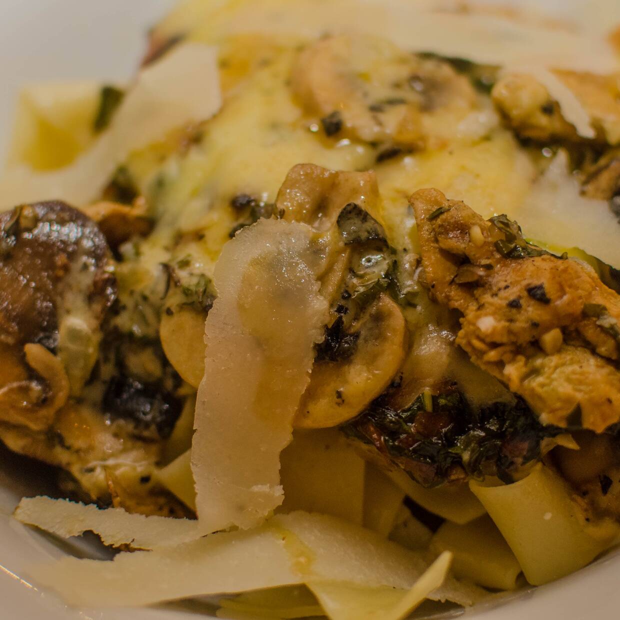 Pasta Marsala con pollo