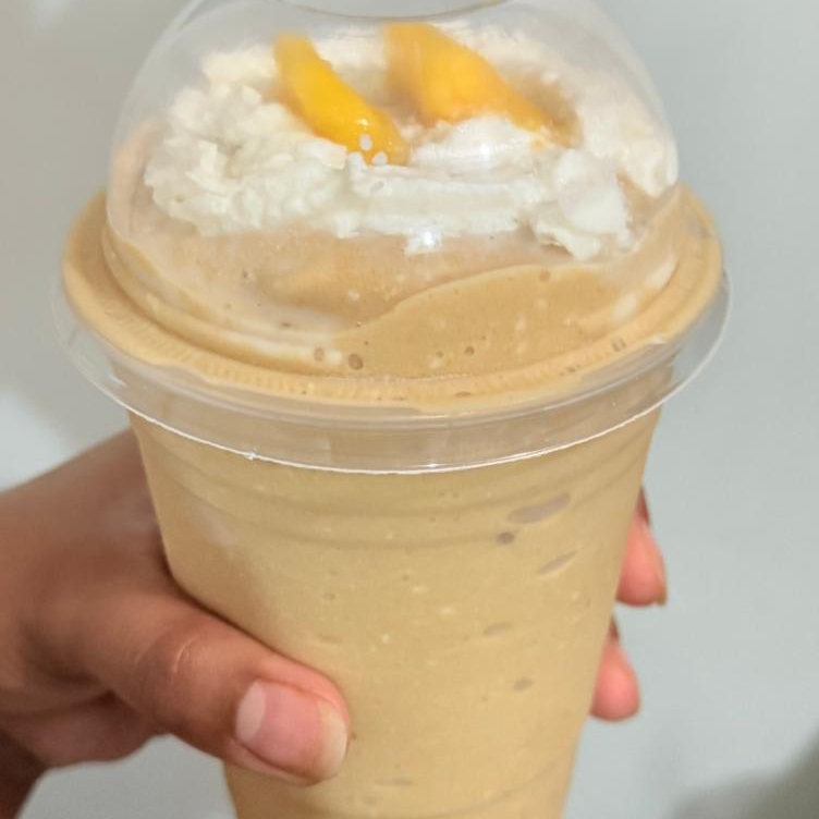 Frappé de Mango Piña y Coco