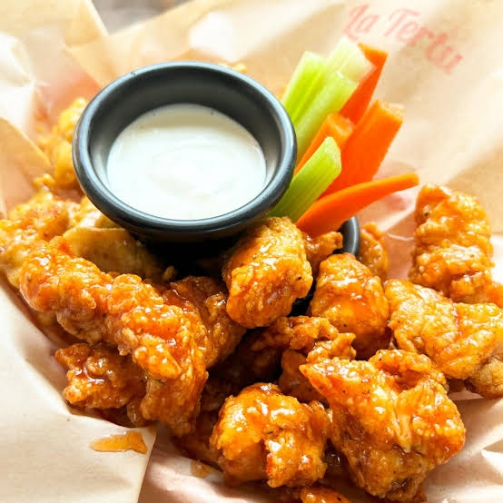 Boneless Con Mango Habanero Con Papas