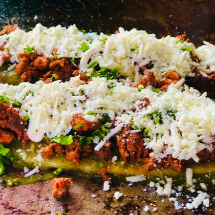 Huaraches de Longaniza