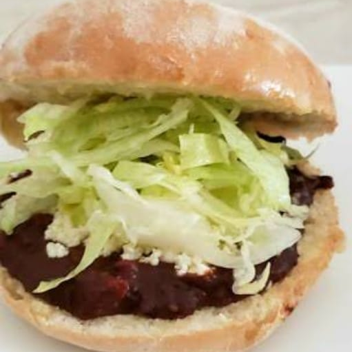 Pambazo de Picadillo Veracruzano