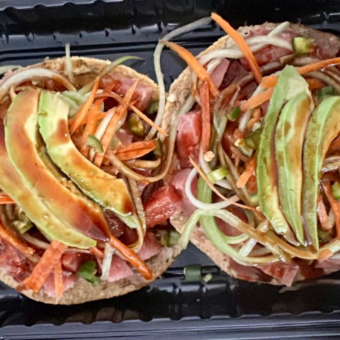 Orden de Tostada de Medallón de Atún
