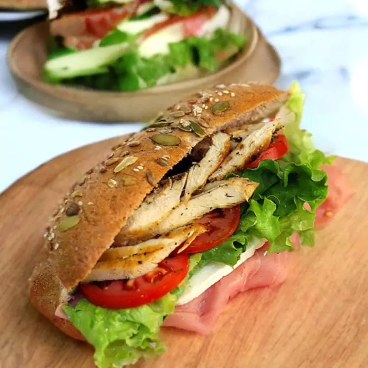 Baguette de Pollo a la Plancha