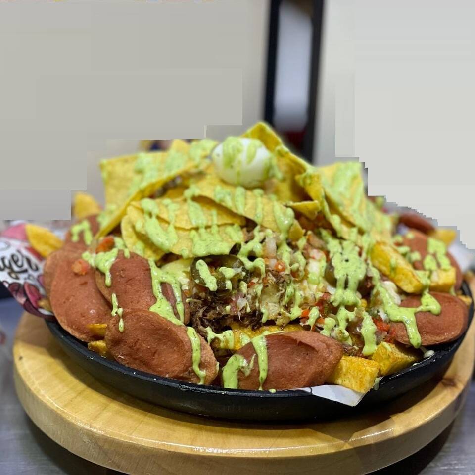 Salchipapa Mexicana