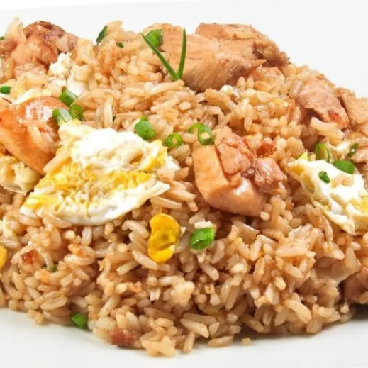 Chaufa de Pollo en Trozos