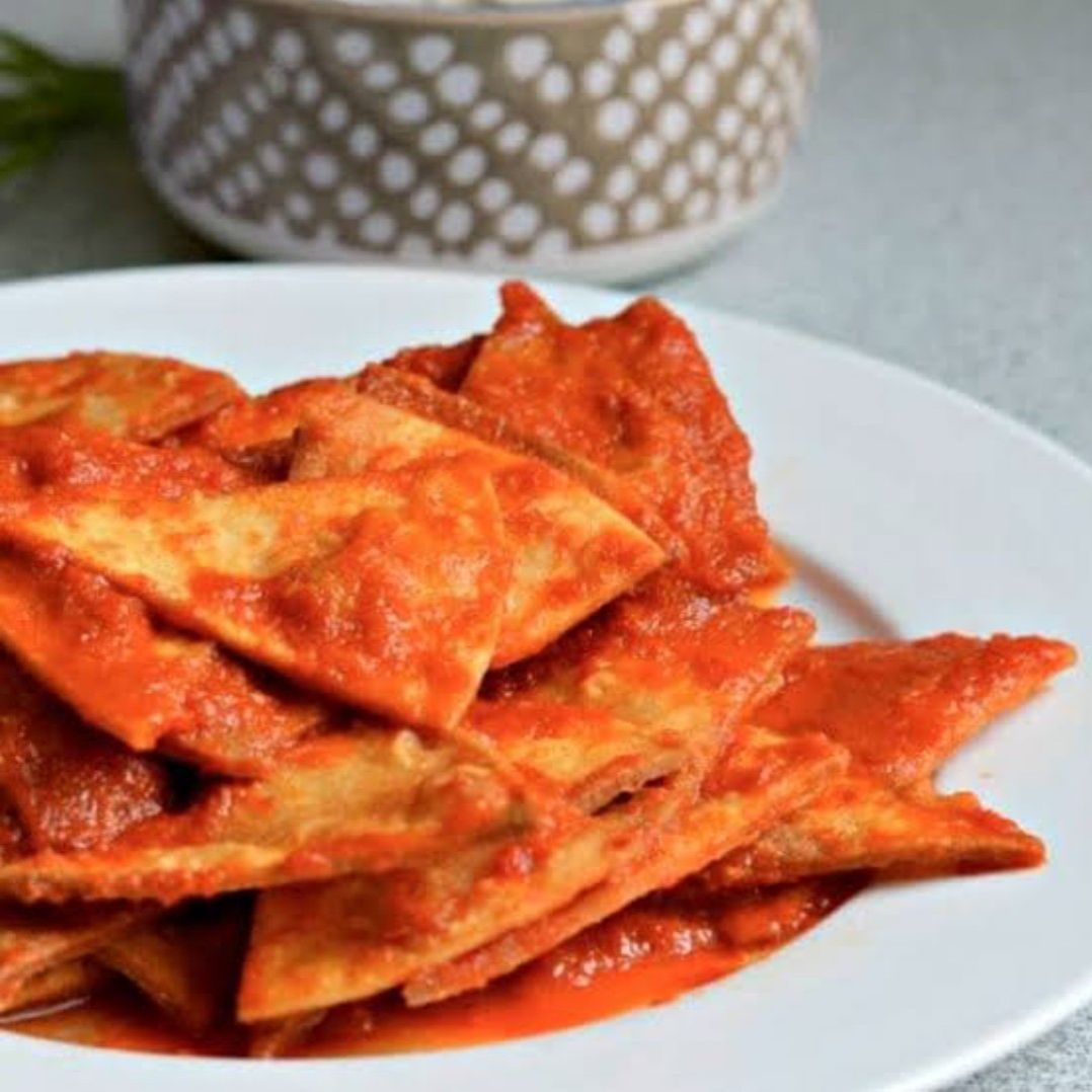Chilaquiles con Boneless