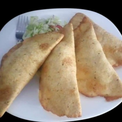 Empanadas de Camarón con Queso o Jaiba 4 pzas