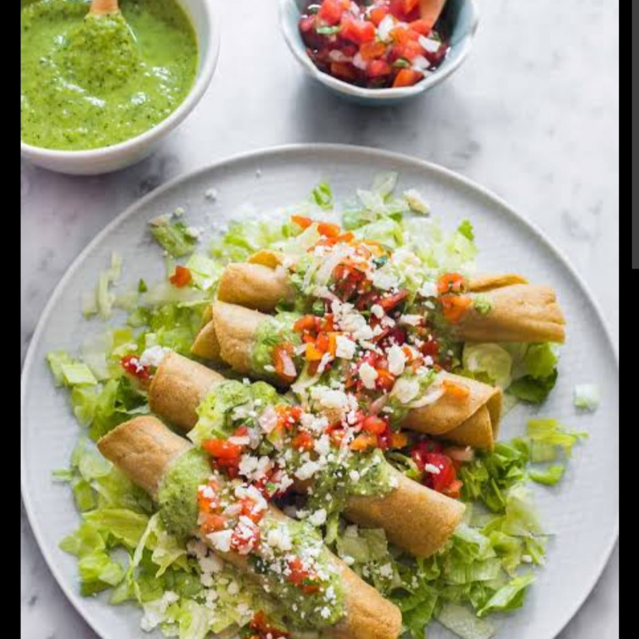 Orden de tacos de maiz