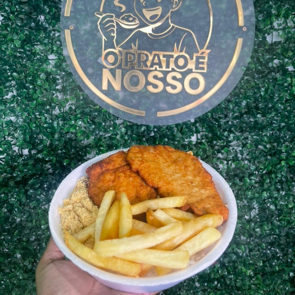 Arroz,Feijão,macarrão e farofa.