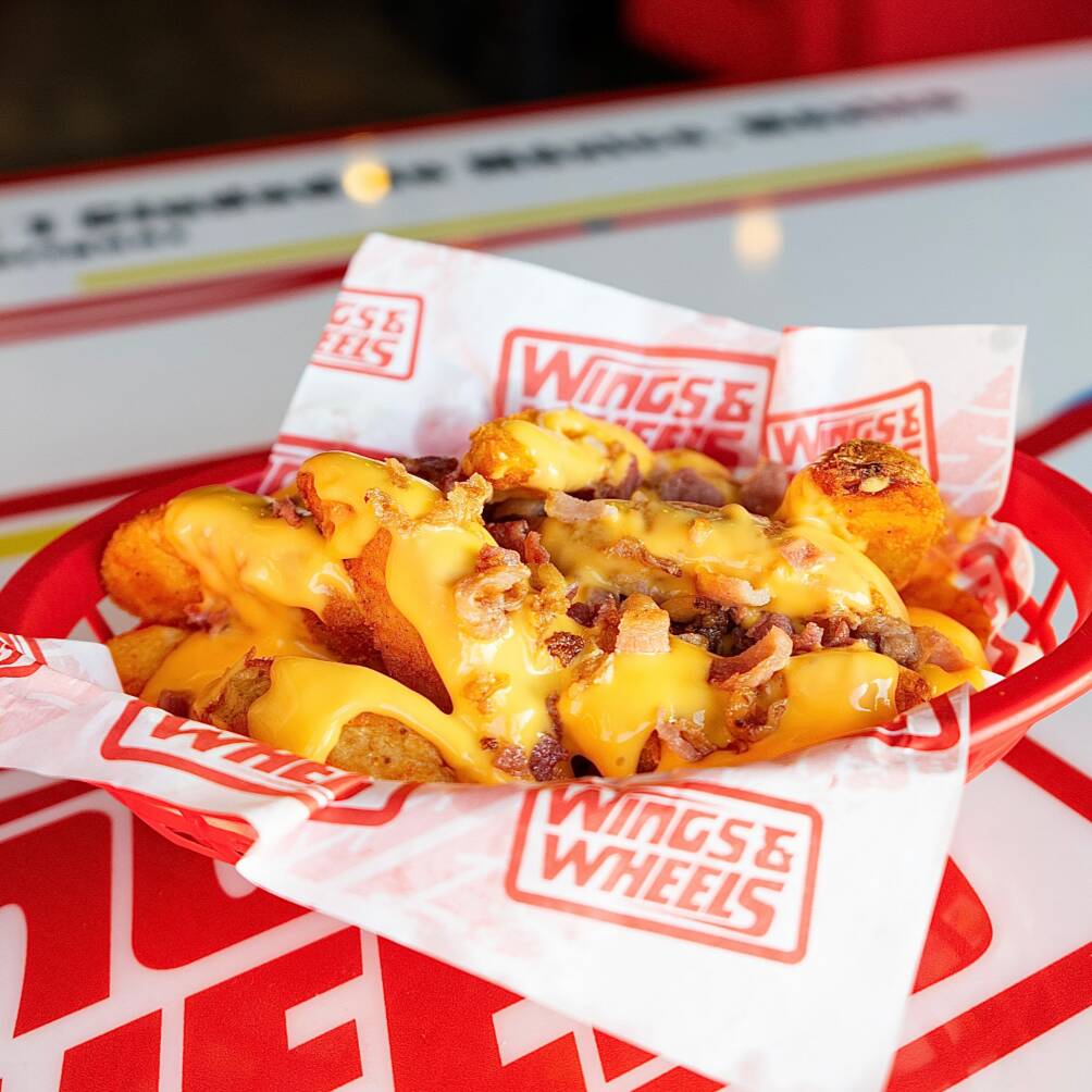 Papas Gajo con Tocino y Queso de Nachos
