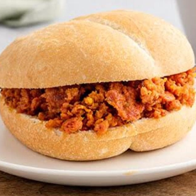 Pan con Salchicha Huachana