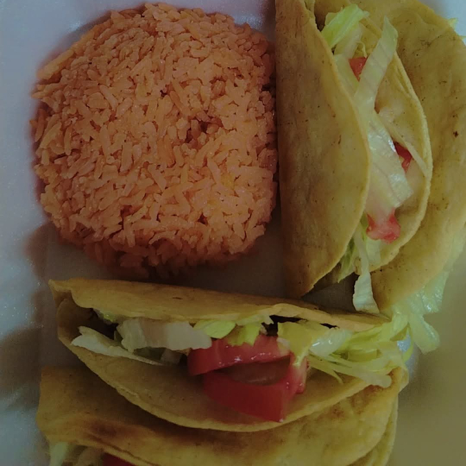 TACOS DORADOS DE DESHEBRADA