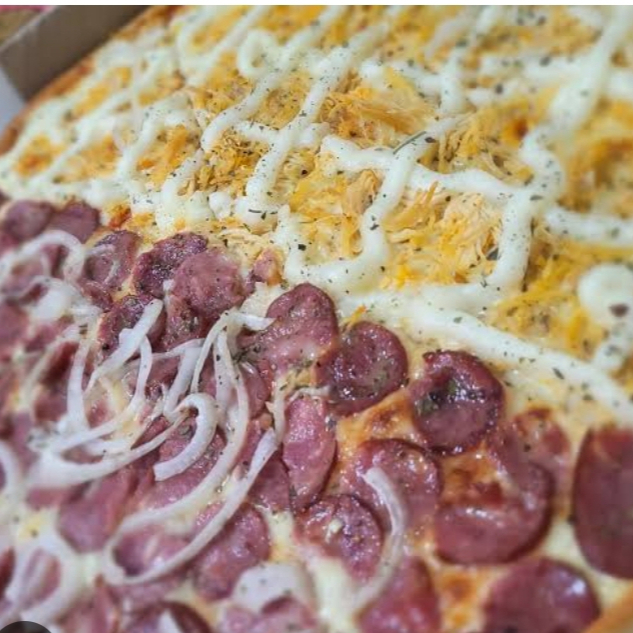 2 sabores Meia calabresa/meia frango com requeijão