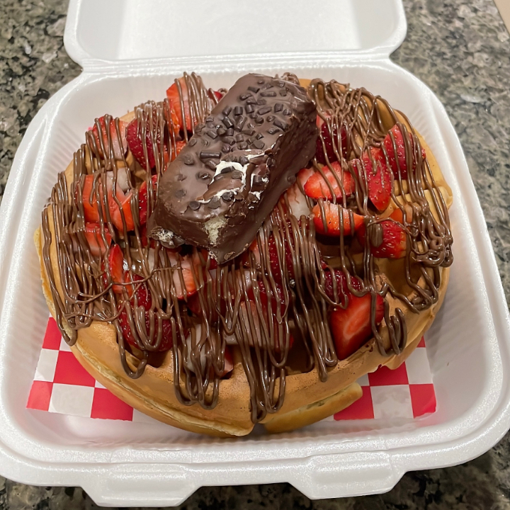 Waffle FRESA, NUTELLA y GANSITO