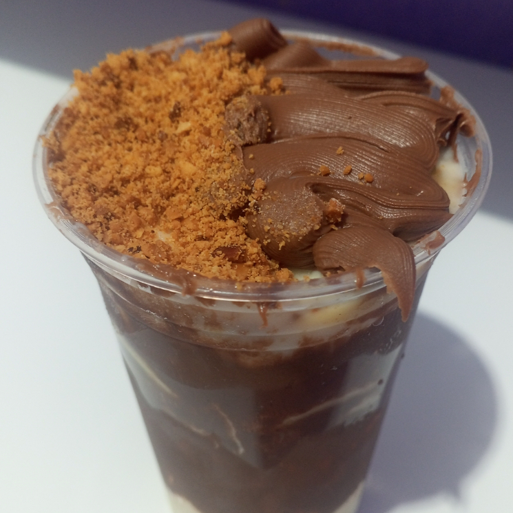 Açaí, leite em pó, Farinha Amendoim,creme de avelã,leite condensado