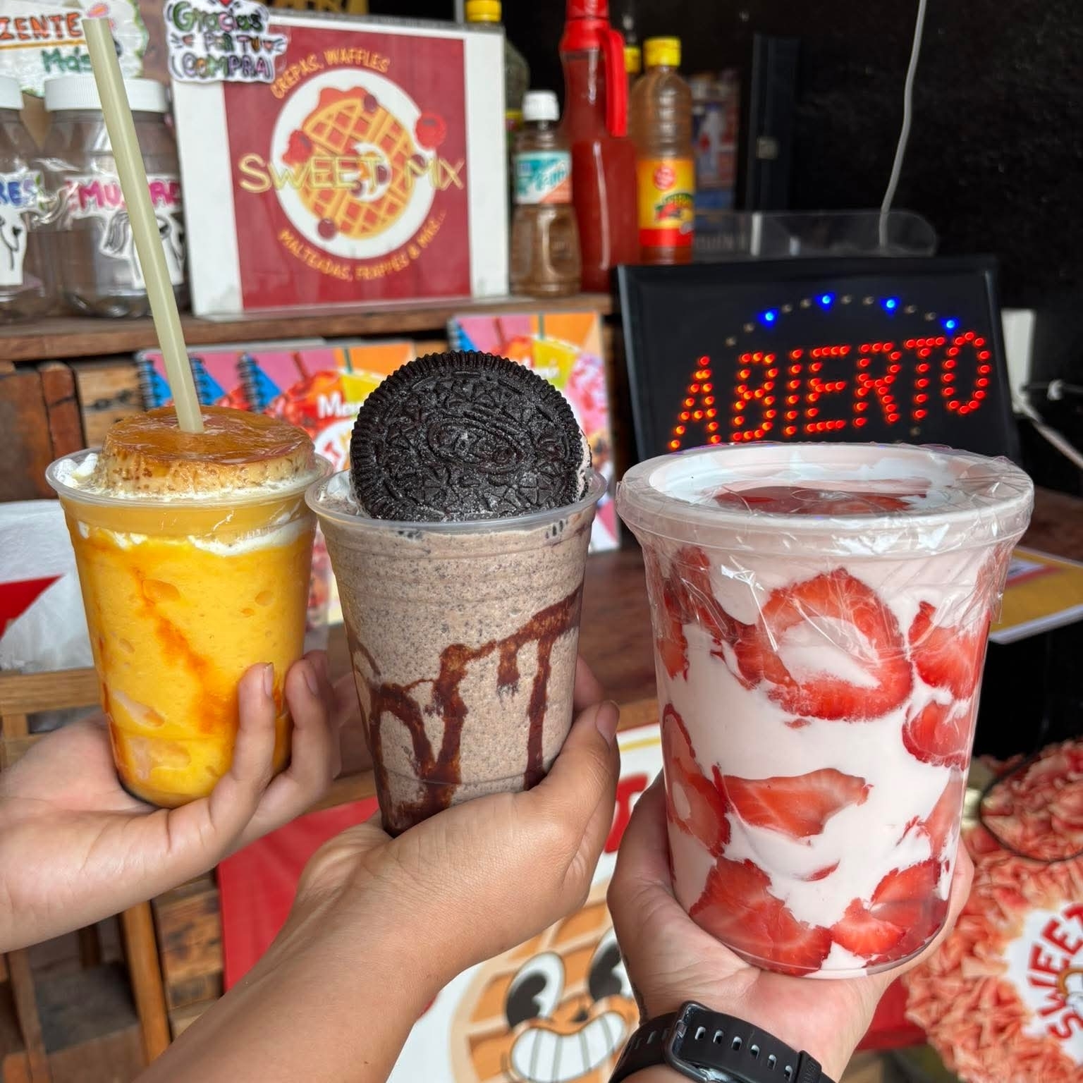 Combo Fresas con Crema + Frappé
