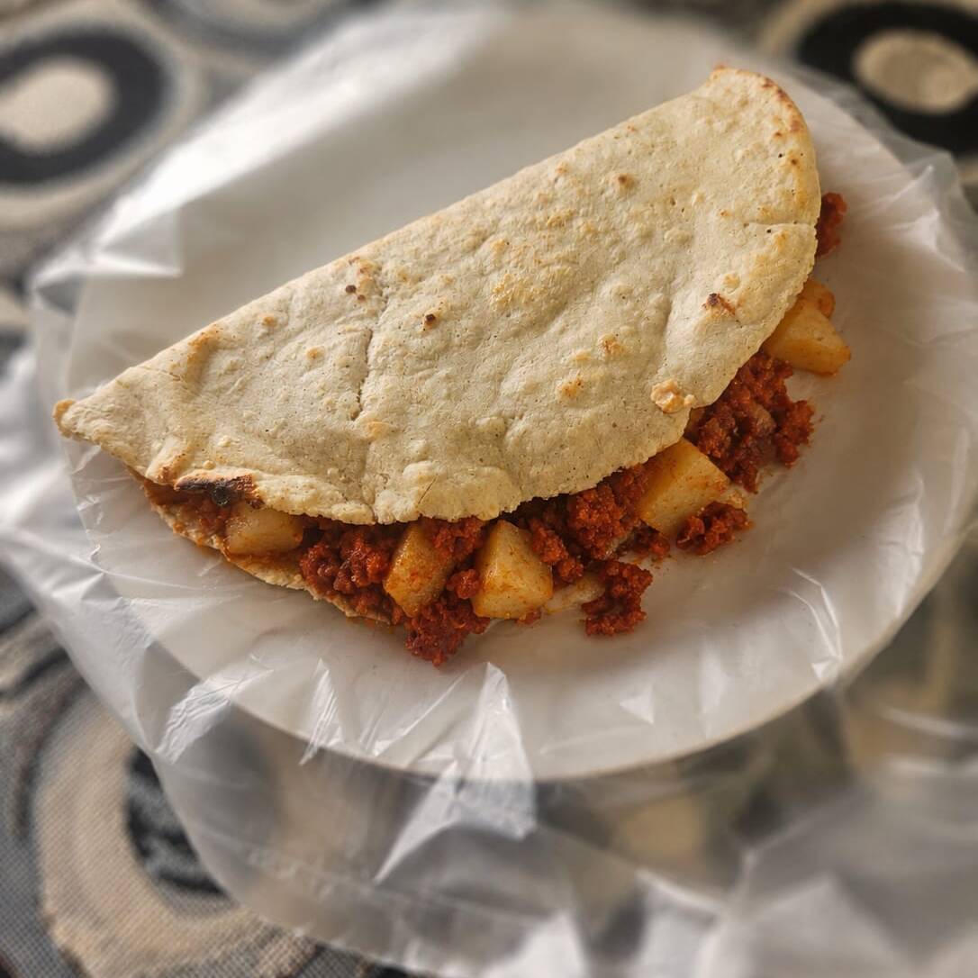 Quesadilla de Comal De Chorizo con Papa