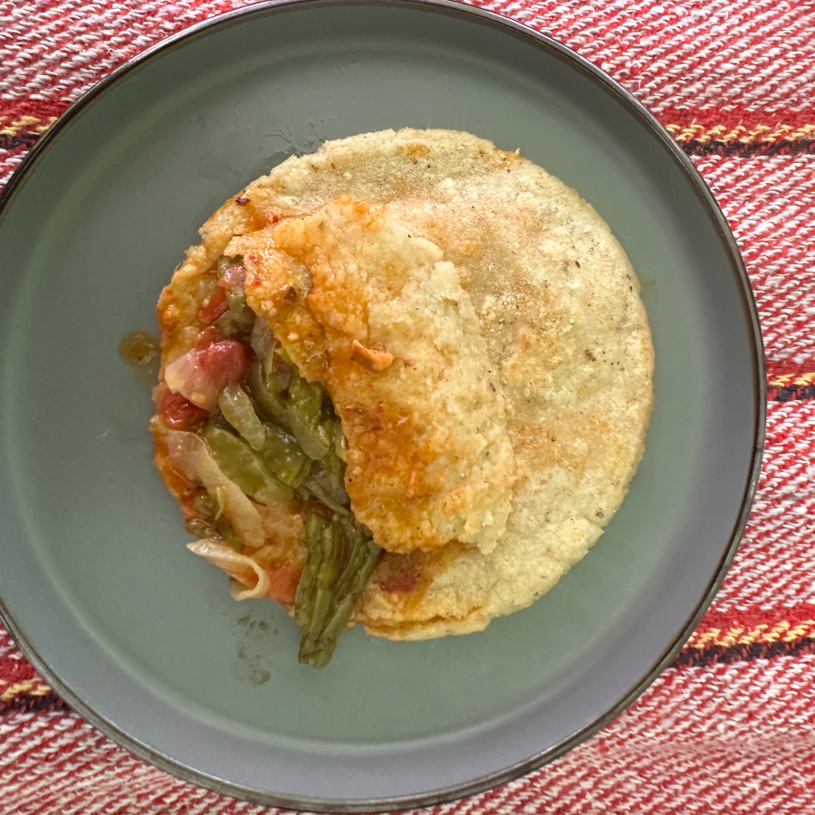 Gordita de Nopales Fritos