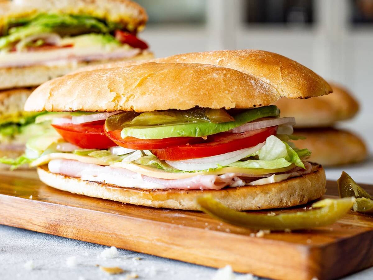 TORTAS LA VECINDAD