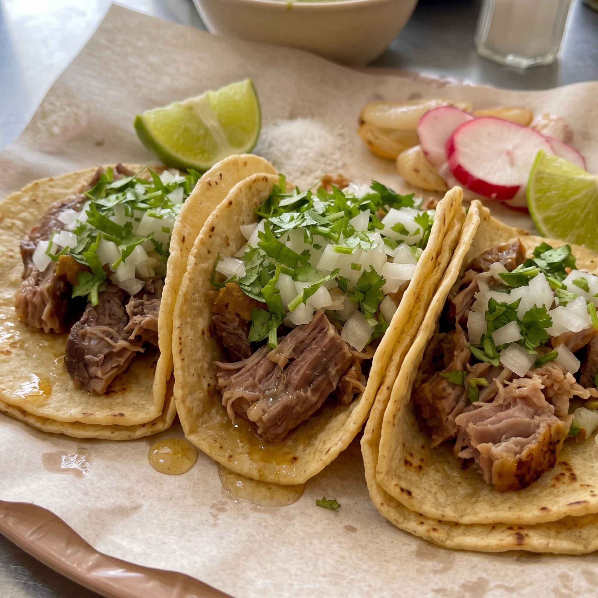 Tres Tacos de Cabeza