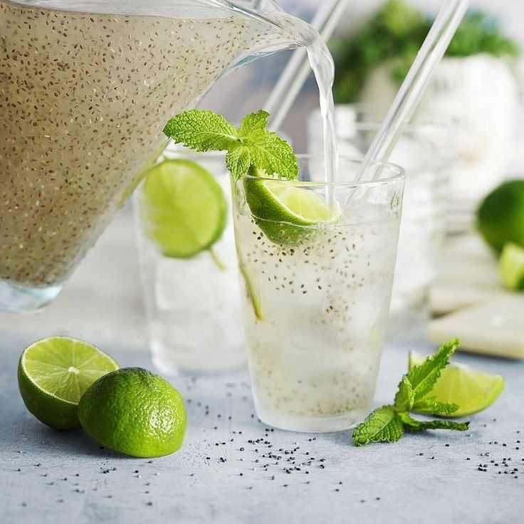 Agua de Limón con Chía