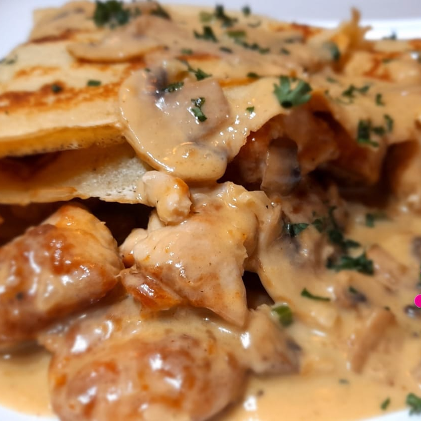 Crepe Pollo al Vino
