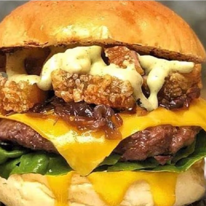 Hamburguesa Media Libra Bacon + Papas + Bebida