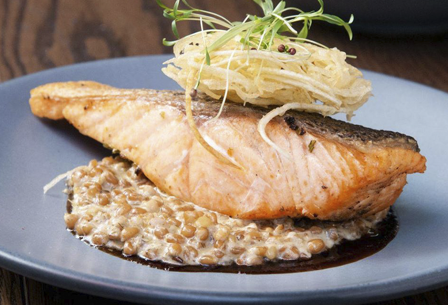 Salmón al Horno con Trigotto
