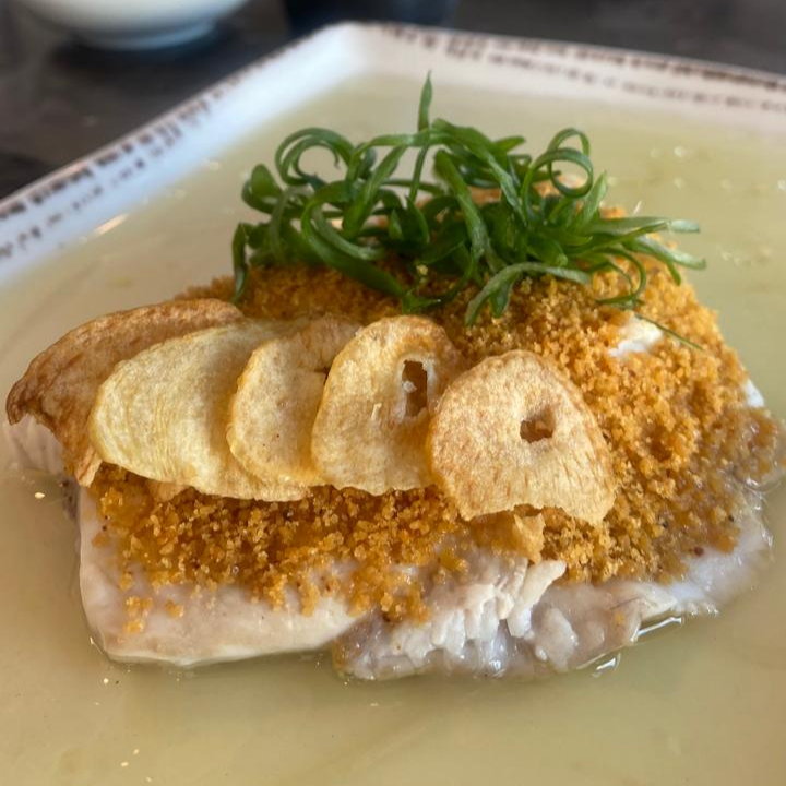 PESCADO BLANCO CON SALSA YUZU