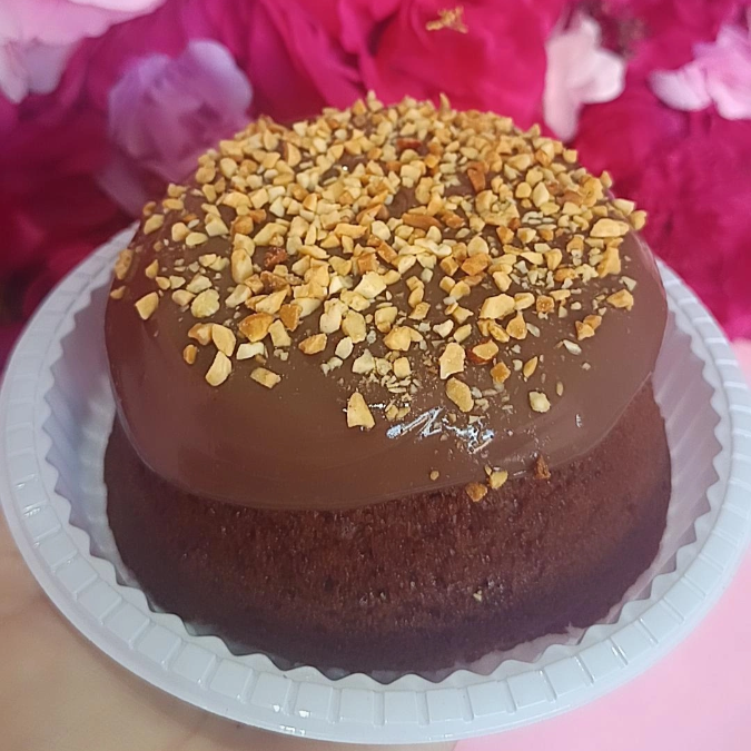 Delicioso bolo de Ferrero Rocher, mini vulcão 500 gramas