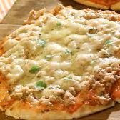 Atum sólido com mussarela.