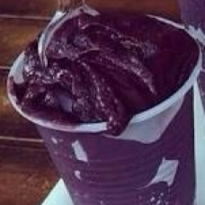 Açaí 3 acompanhamentos, leite condensado, Granola, M&M jujuba e leite em Po