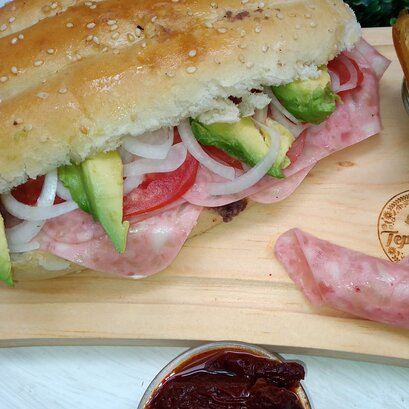 Sandwich Queso De Puerco