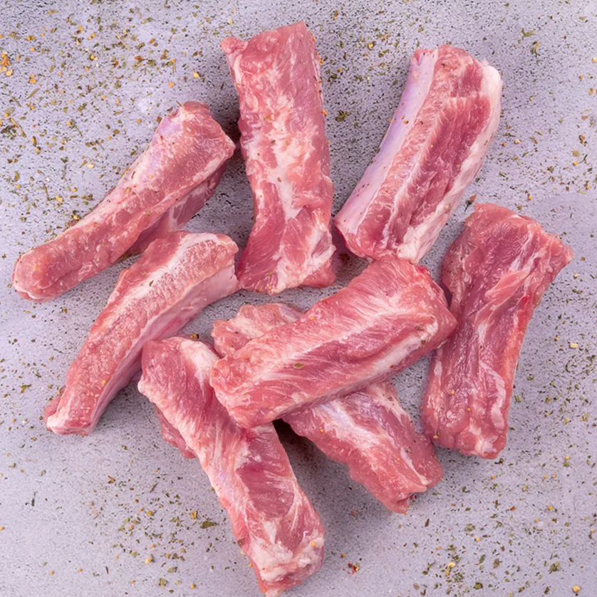 Porção com 200g - Cortada em pedaços para fritar.