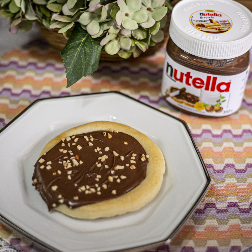 Nossa massa aberta artesanal com recheio farto de Nutella original. Disponível apenas até o dia 02 de abril.