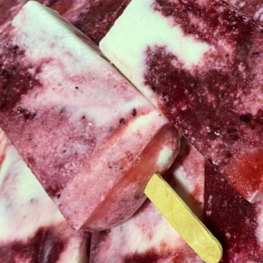 Paleta de Yogurt con Frutos Rojos