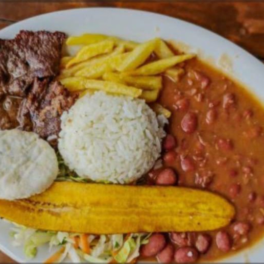 Almuerzo Martes + Limonada