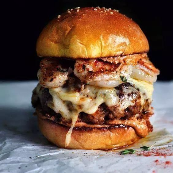 MAGNA BURGER COSTRA DE QUESO Y CAMARONES