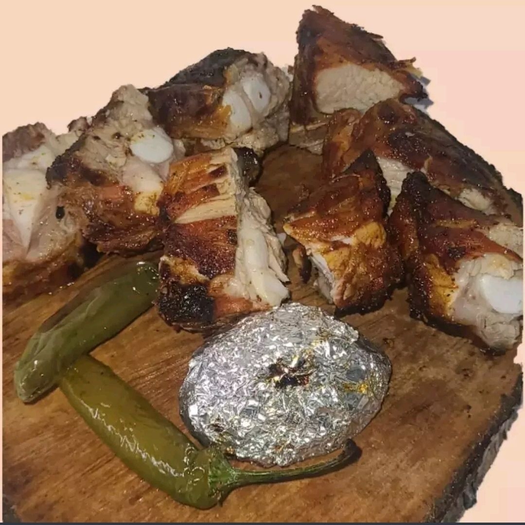 1/2 KG DE COSTILLA ADOBADA