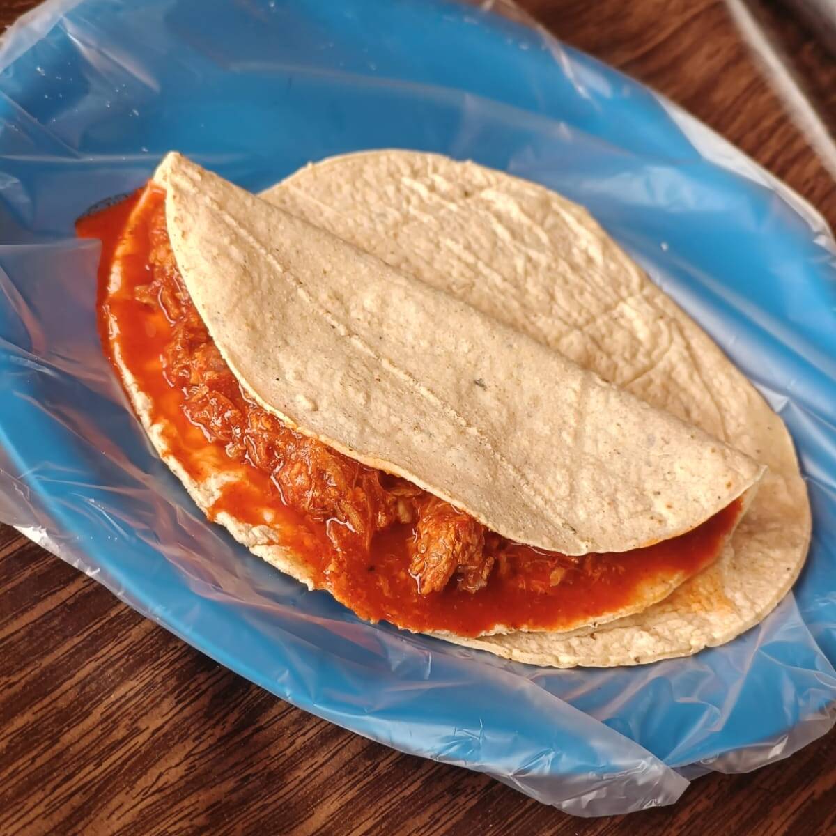 TACO DE CHICHARRON ROJO PRENSADO